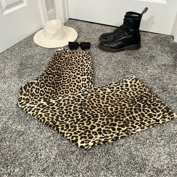 H&M Leopard Print Wide Cut Jeans Size 14 - Picture 4 of 13